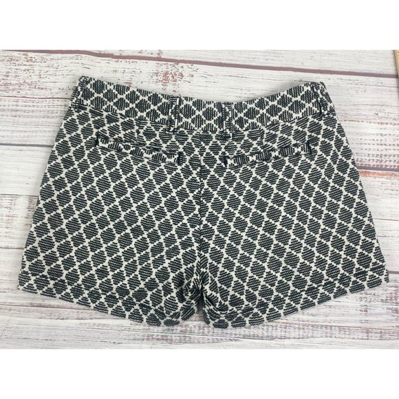 Women's Khakis by Gap City 3‎ Inch Black & White Chino Short sz 2 - Picture 3 of 4